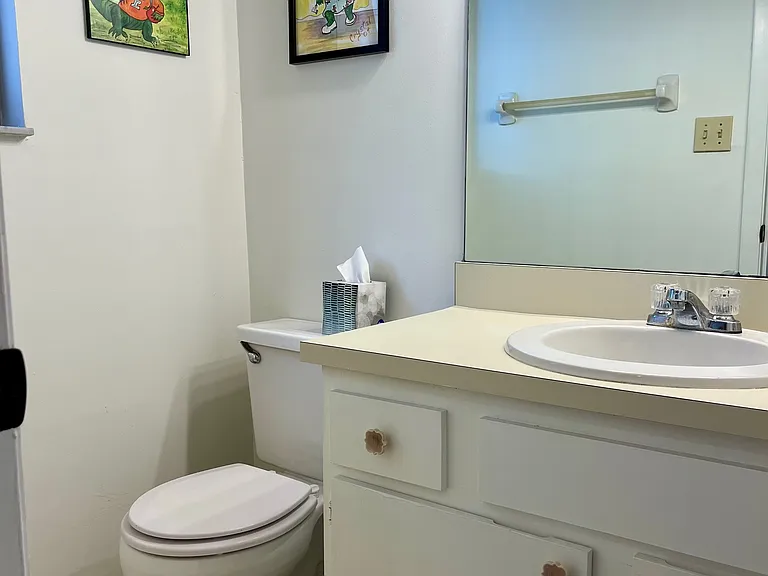 1432 SW 25th Pl — Photo 11