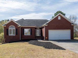 18 Lamplighter Cv NW, Cartersville, GA