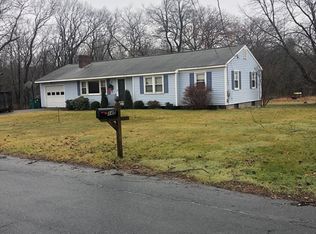 155 Ponakin Rd, Lancaster, MA 01523