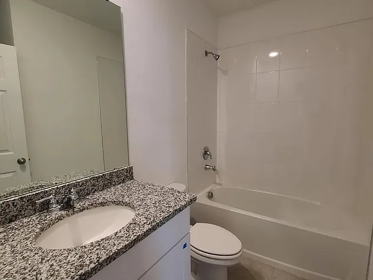 133 Links Terrace Blvd — Photo 8