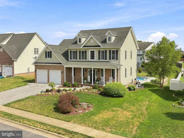 107 Cahille Dr, Winchester, VA 22602