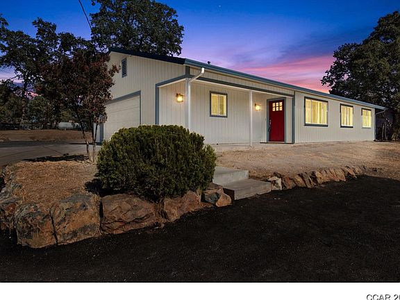 2nd image of 3847 Hartvickson Ln
