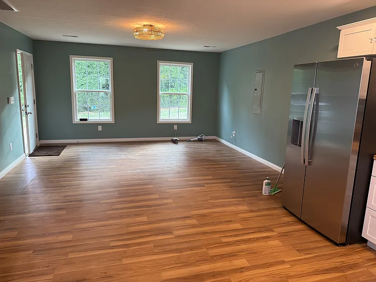 9104 New Jackson Hwy — Photo 2