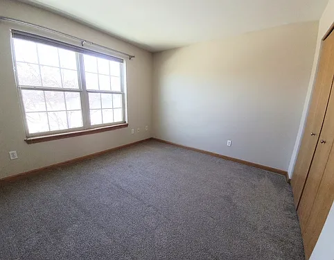 1805 Deer Path — Photo 31