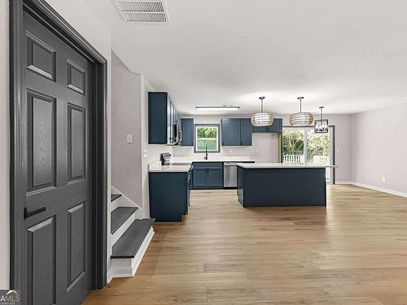 4th image of 208 Hardy Way