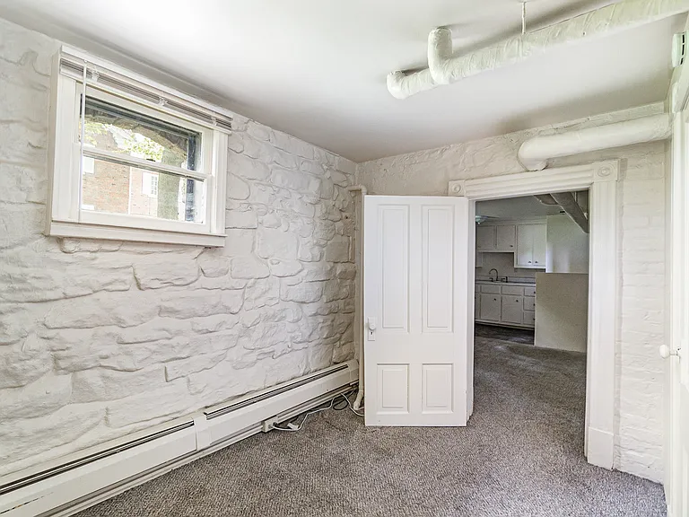 1000 Center Ave #14 — Photo 14