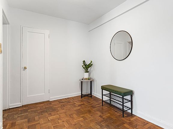 3rd image of 58 Dahill Rd APT 1E