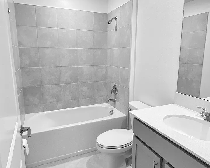 3949 Ambrose Ave — Photo 7