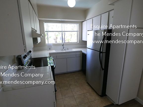 5th image of 4710 Point Loma Ave APT 15