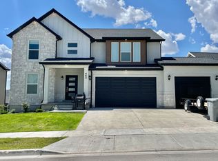 463 N Hill View Dr, Saratoga Springs, UT 84045