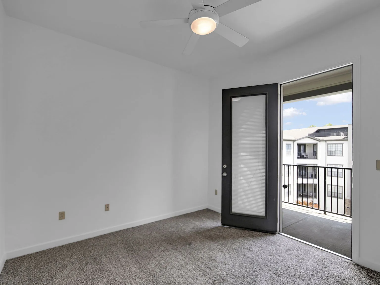 Bristol On Union Apartment Homes — Photo 2