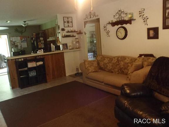 4th image of 8216 S Kimberly Cir
