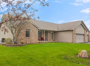 5775 Indian Trl, Rochelle, IL 61068