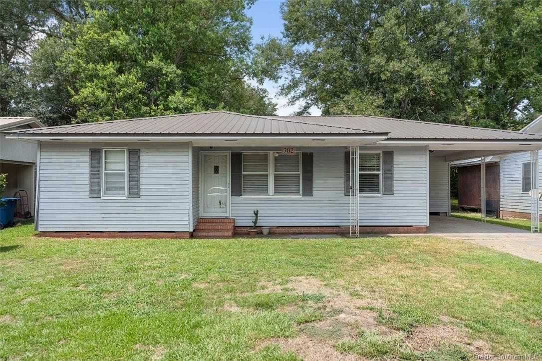 702 Harrington St, Jennings, LA 70546 Zillow