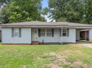702 Harrington St, Jennings, LA 70546