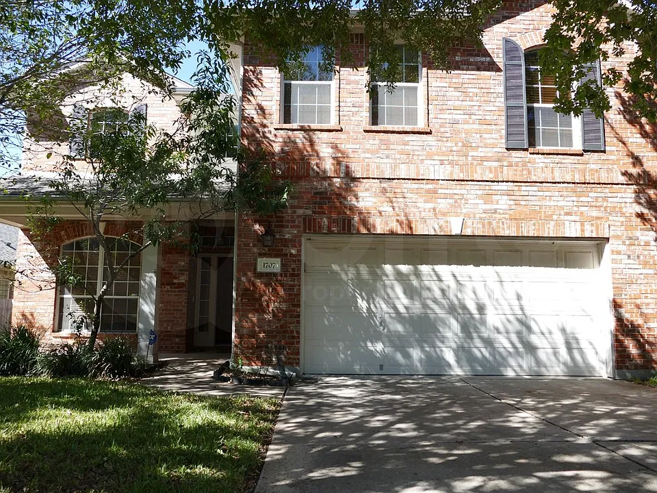 1707 Chula Vista Dr