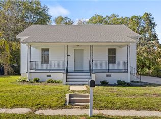 105 Maryland Ave, Honea Path, SC 29654