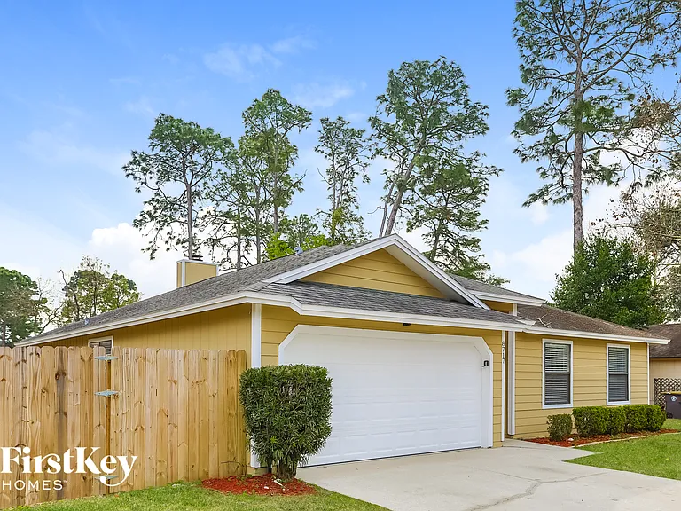 8717 Irongate Dr — Photo 3