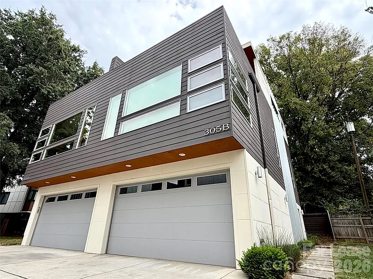 305 McNinch St #B — Photo 1