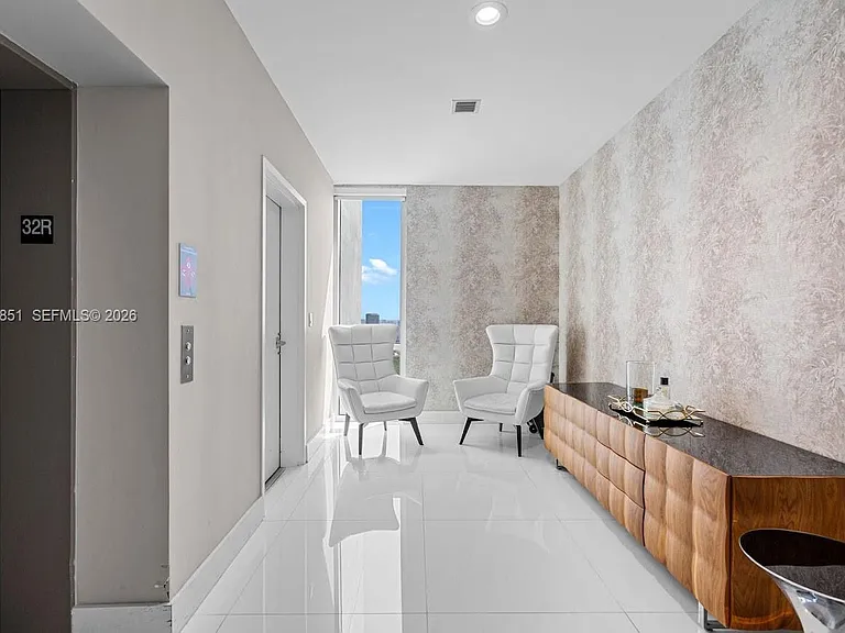 16385 Biscayne Blvd #3201 — Photo 11