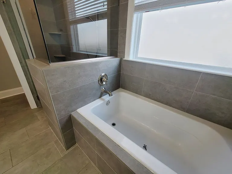 2385 Sweet Valley Hts — Photo 26
