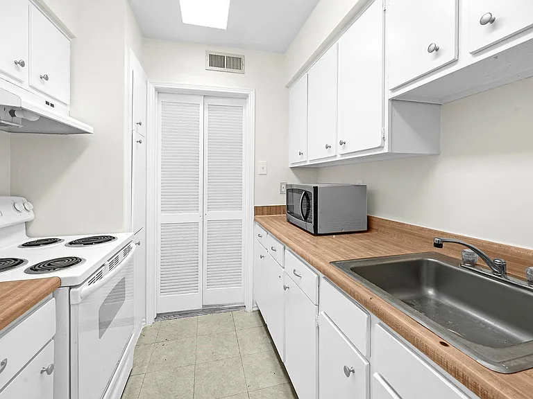 800 Post Oak Blvd #31 — Photo 7