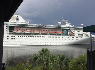 1450 Harbour Walk Rd, Tampa, FL 33602