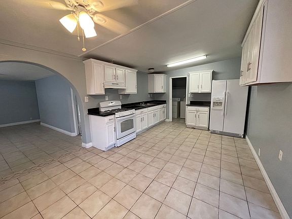 2nd image of 1309 Teton St