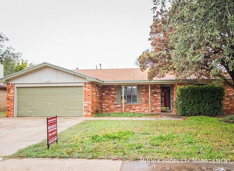 6111 10th Dr — Photo 2