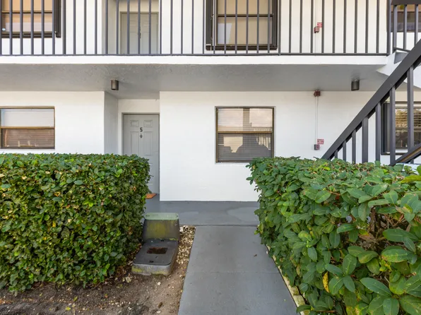 1270 SE Parkview Place #B5, Stuart, FL 34994