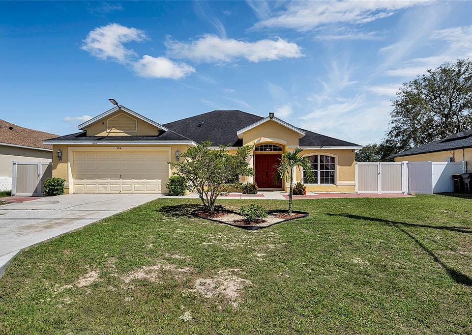 1st image of 304 KINGFISH DRIVE