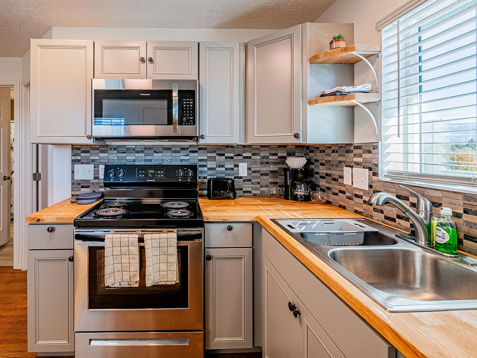 1 bed, 400 sqft, $1,100 — Photo 4
