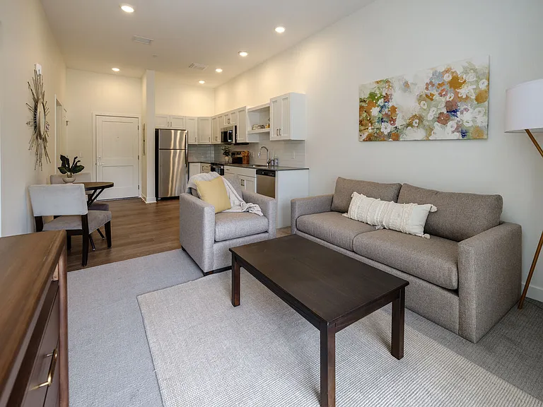 Rivers Edge Apartments — Photo 13