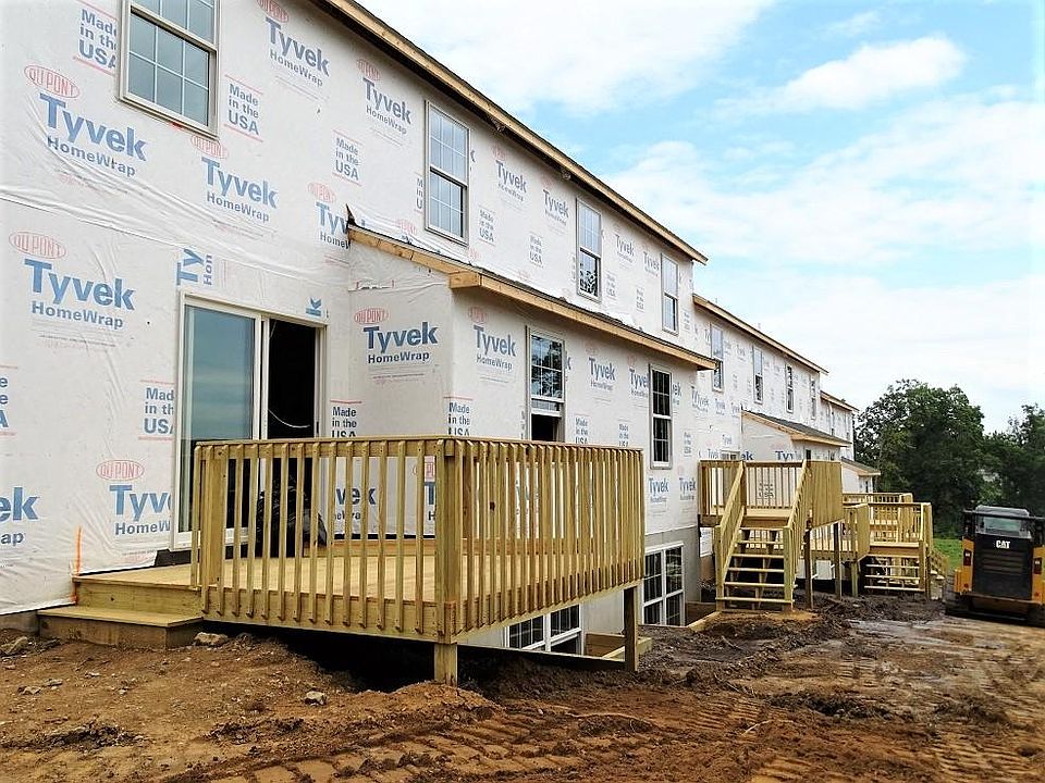 2nd image of 229 Red Fern Dr