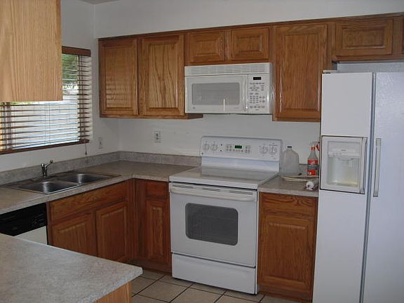 5th image of 1114 W Pebble Beach Dr
