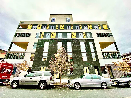 Rented by Lofts and Flats LLC | media 39