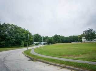 203 Congress Cir, Topsham, ME 04086