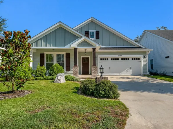 5700 Village Ridge Ln, Tallahassee, FL 32312
