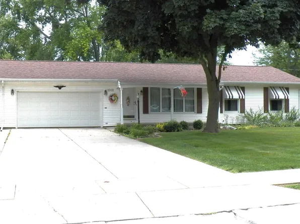 1001 North 40th STREET, Manitowoc, WI 54220
