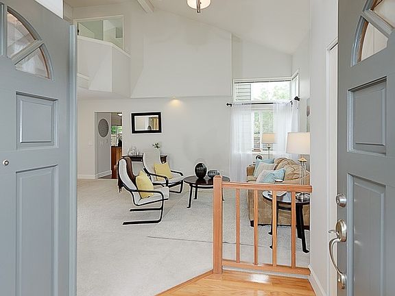3rd image of 24217 SE 39th St