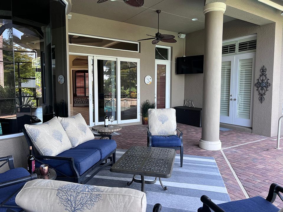 Outdoor entertaining area