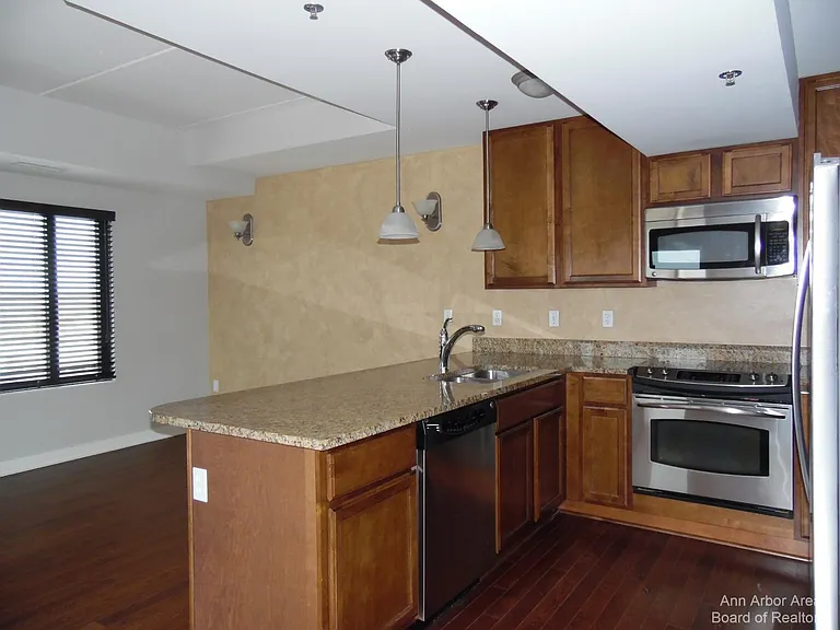 111 N Ashley St #901 — Photo 15