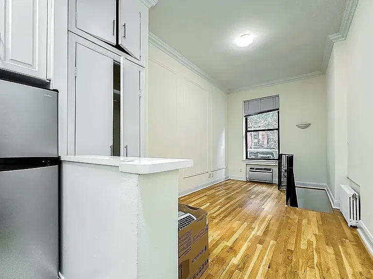 210 E 83rd St #1D — Photo 1