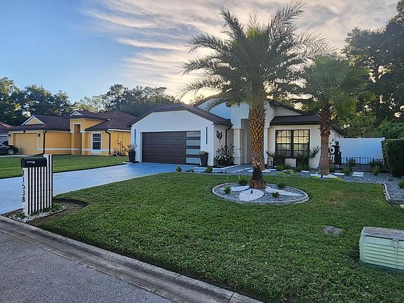Front exterior garage driveway