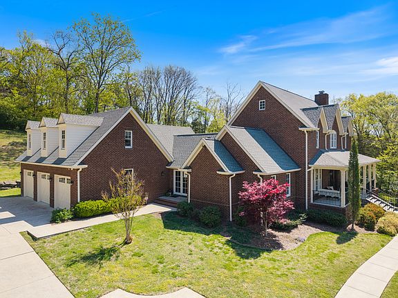 4th image of 224 Chapelwood Dr