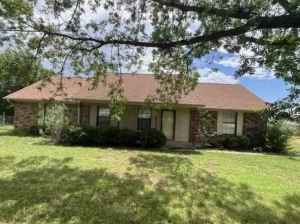 1117 Bradley Dr, Azle, TX 76020