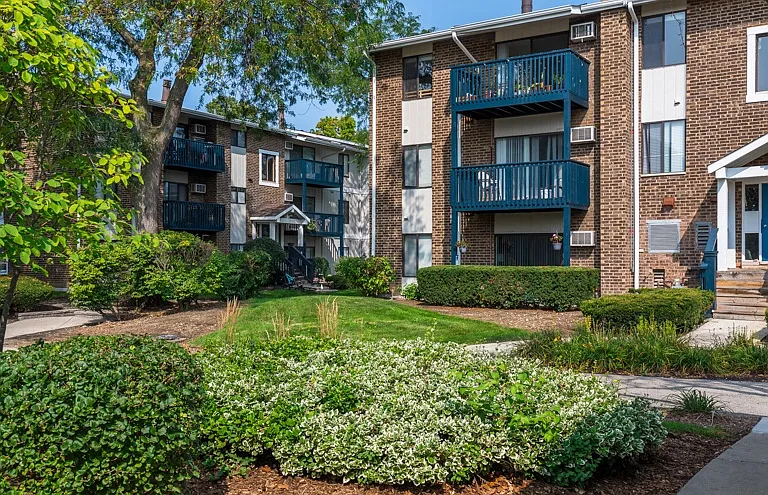 Lakeside at Wheaton Apartments — Photo 56