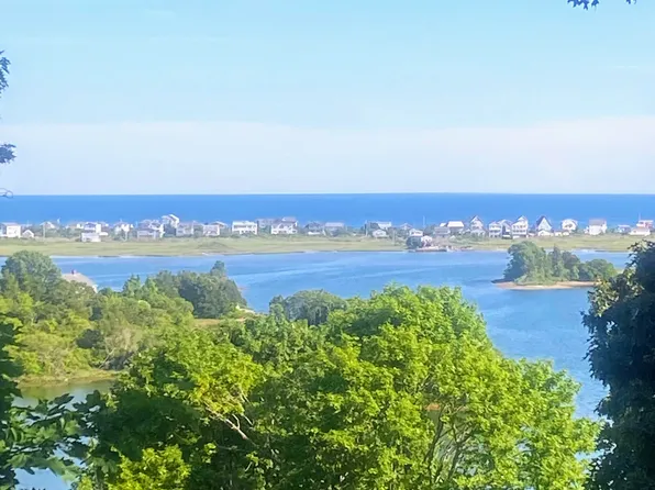 2 Rock Ridge Rd, Westerly, RI 02891