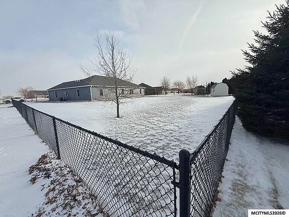 2nd image of 422 S Winter St