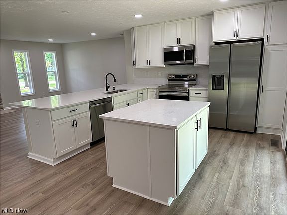 3rd image of 5771 Fox Hollow Cir